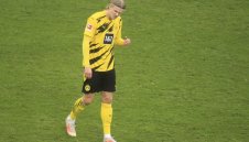 Дортмунд отхвърли първата оферта на Челси за Холанд