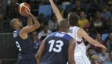 Тони Паркър донесе победа на Франция