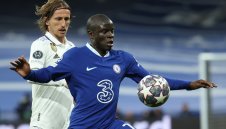 Артилеристите пробват да отмъкнат французин от "Стамфорд Бридж"