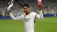 Бейл съветва Белингам да го играе... марионетка