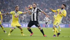 Игуаин наел охрана заради заплахи