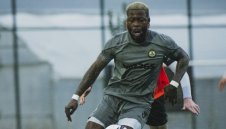 Украинци удариха лошо Славия 