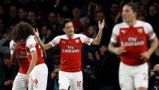 Арсенал се забавлява за 3:1 над Лестър 