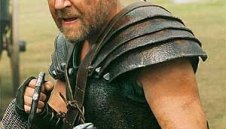 Англичаните се надъхват с Чърчил и Шекспир