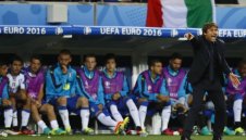 Италия е като стиснат юмрук