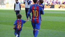 Бас капитулира! Златната обувка отива при Меси!