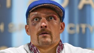 Усик: Не искам да нокаутирам Фюри, много е голям