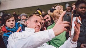 Тер Стеген се закани на Нойер