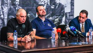 В Левски става страшно: Феновете са бесни, Наско Сираков е на мушката