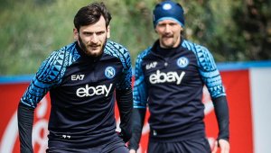 Лошо за колосите: Наполи дава тройна заплата на Кварацхелия