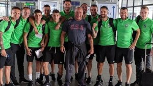 Звездите на Лудогорец се снимаха с легендата Кърт Енгъл