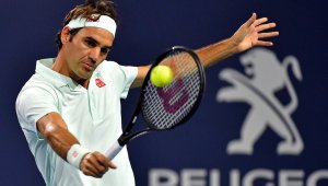 Федерер смачка гиганта Андерсън и е на крачка от финала в Маями + ВИДЕО