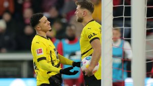 Дортмунд размаза Кьолн