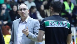 Левски се опитва да манипулира първенството
