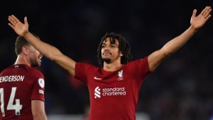 Еуфория в Ливърпул след драматичната победа над Нюкасъл