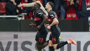 42! Байер премаза Уест Хям и е на 6 мача от абсолютния рекорд