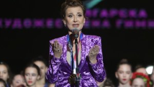 Илиана Раева се пусна с екип на Левски от Анталия + СНИМКА