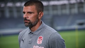 ЦСКА 1948 натири юноша на Левски