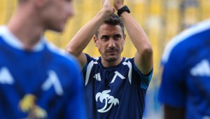 Бавят топ трансфер на Левски