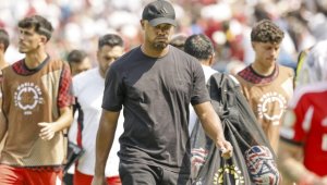 Хитър е: Компани се скъса да хвали Фламенго