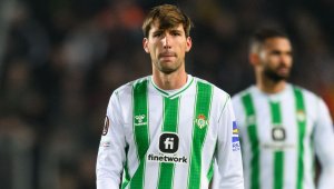 Барса лапа пачки от трансфера на Миранда в Милан