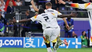 Германия спаси първото място в 92-ата минута 