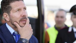 Смях: Навиват Симеоне да поеме Аржентина по скайп