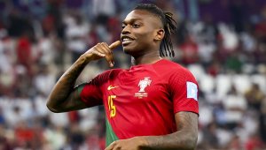 Леао изненада Милан в Дубай