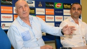 Жужо отсече: Левски все още е в битката за титлата