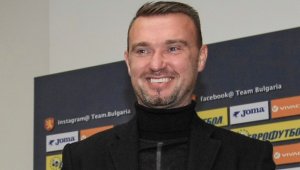 Сираков върви по стъпките на Генчев