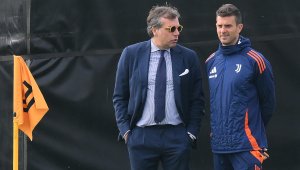 Трус в Юве! Гонят спортния директор