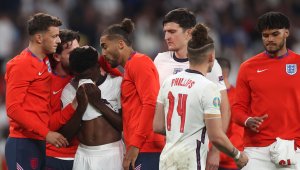 Рой Кийн и Моуриньо: Къде бяха Стърлинг, Грийлиш и Шоу при дузпите?