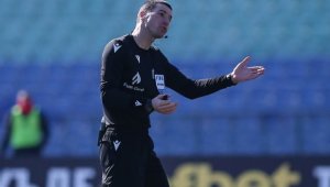 Кабаков свири мача на ЦСКА във Враца