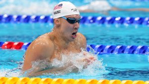 Плувец донесе първо злато за САЩ в Токио