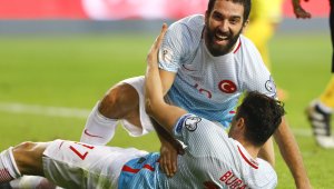 Турски национал налита на бой на шофьор на автобус + ВИДЕО