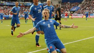 Хамшик бута друг словак към Наполи