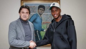 Голмайстор №1 на Първа лига засипа със суперлативи новата перла на Левски