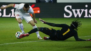 Швейцария с постна победа над Ямайка