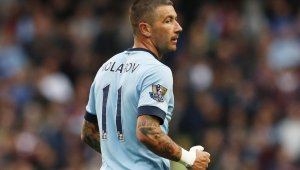 Михайлович води играч на Сити в Милан