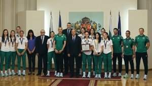 Радев към еврошампионките: Вие сте олицетворение на силата на непреклонния български дух и воля за победа