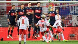 Феновете на Ливърпул куфеят след победата на РБ над Байерн