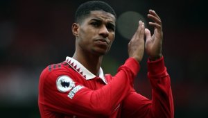 Рашфорд се притече на помощ на най-сексапилната футболистка + СНИМКИ