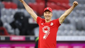 Ще строши ли рекорда на Мюлер? Левандовски пак се контузи