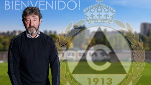 Легенда на Барса официално стана треньор на Славия