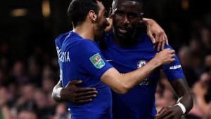 Германец от Челси виси за Барса