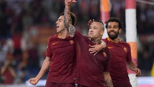 "Вълците" нахапаха "летящите магаренца" в див екшън + ВИДЕО