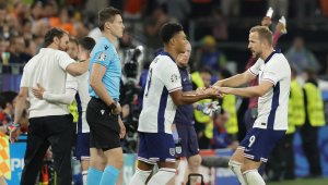 Герой на Англия се закани на Испания