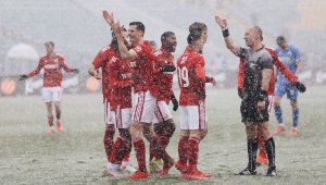 Железов не показа психика за Вечното дерби