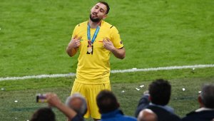 Няма друг като Донарума + ВИДЕО