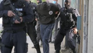 Биячите на Слави Ангелов са уличени по... фас и плетена шапка